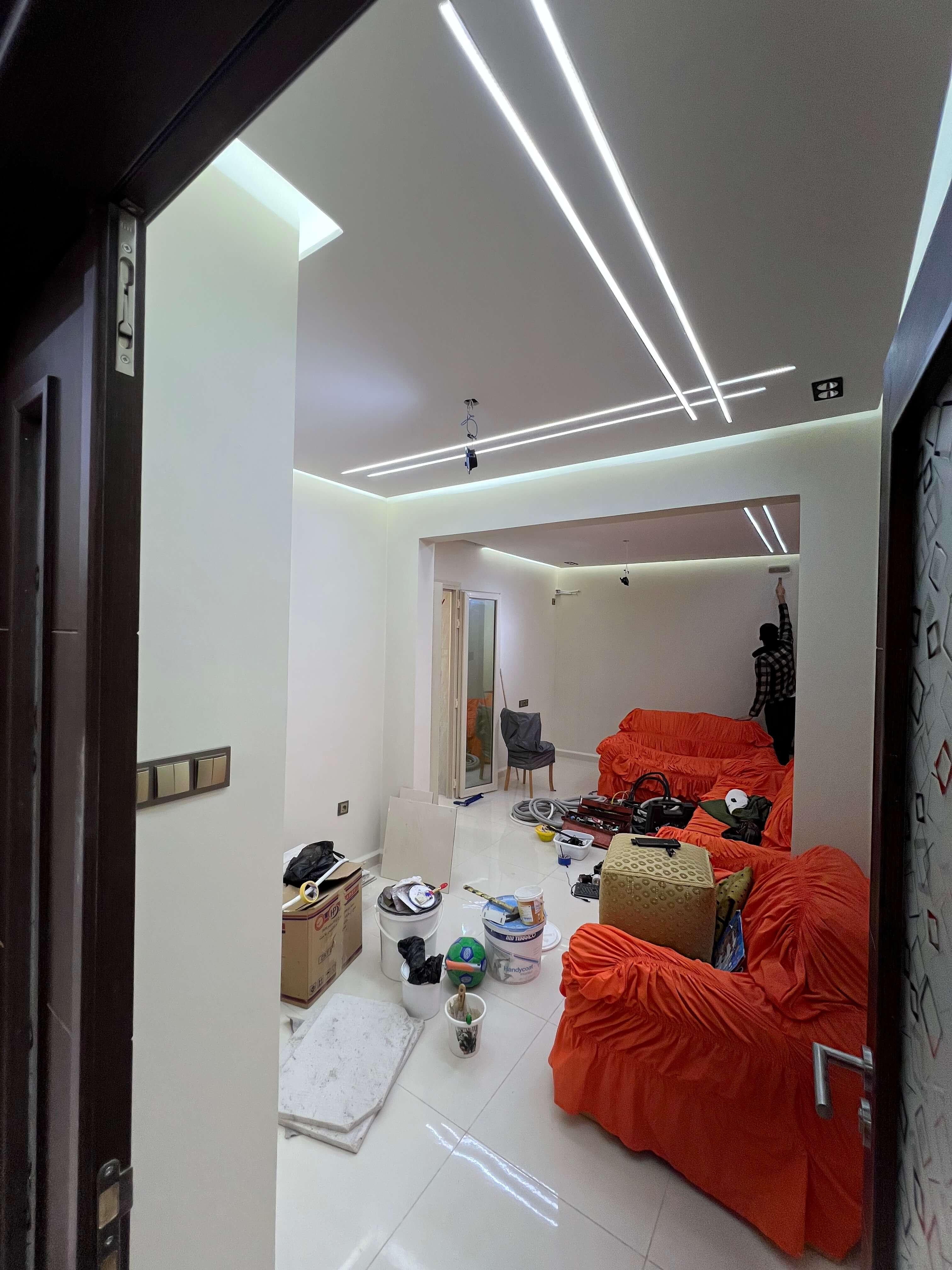 صالة عرض السيارات